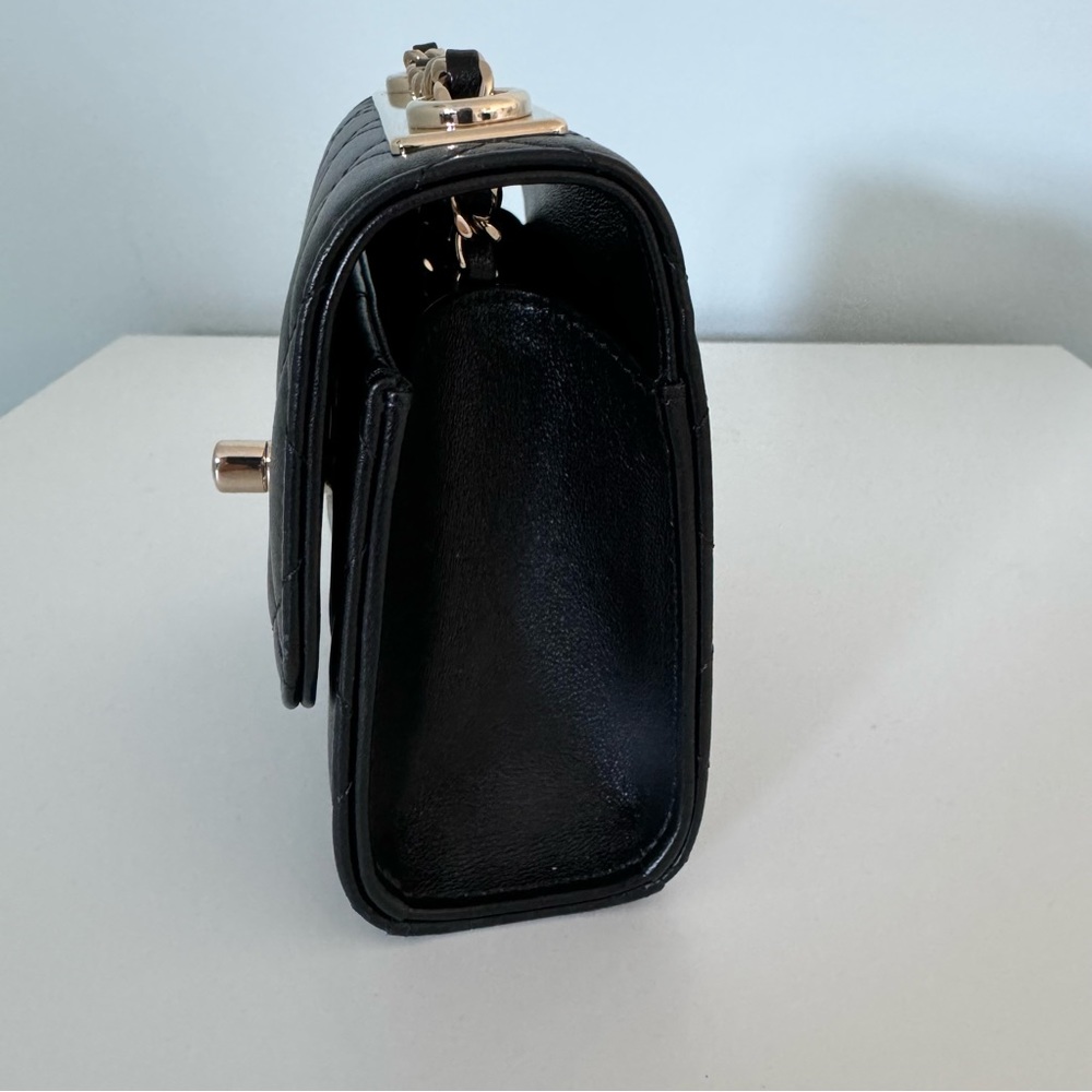 Chanel Mini Trendy CC Bag in Black Gold - Picture 4 of 16